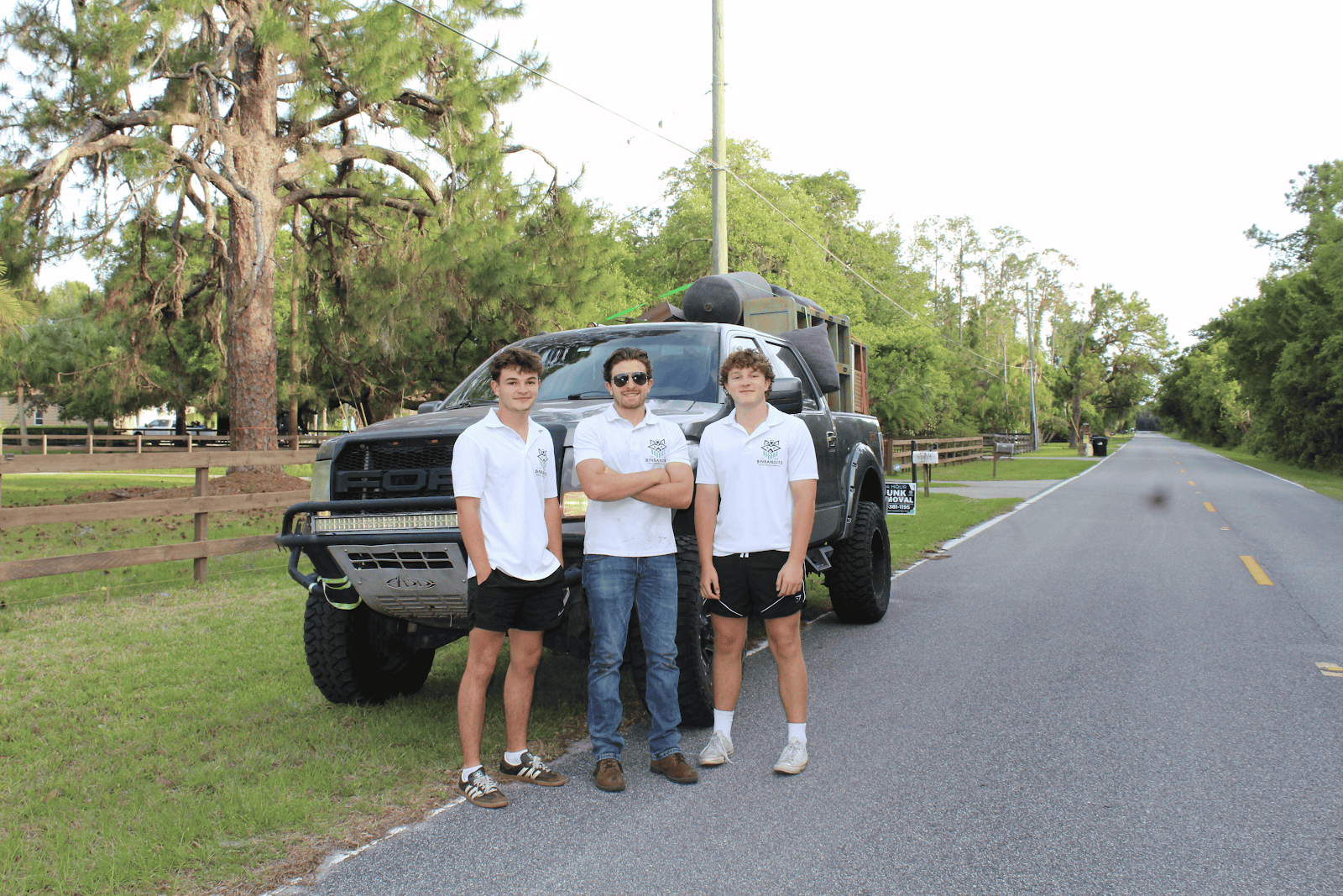 Chuck It Junk Removal junk removal job in Orlando