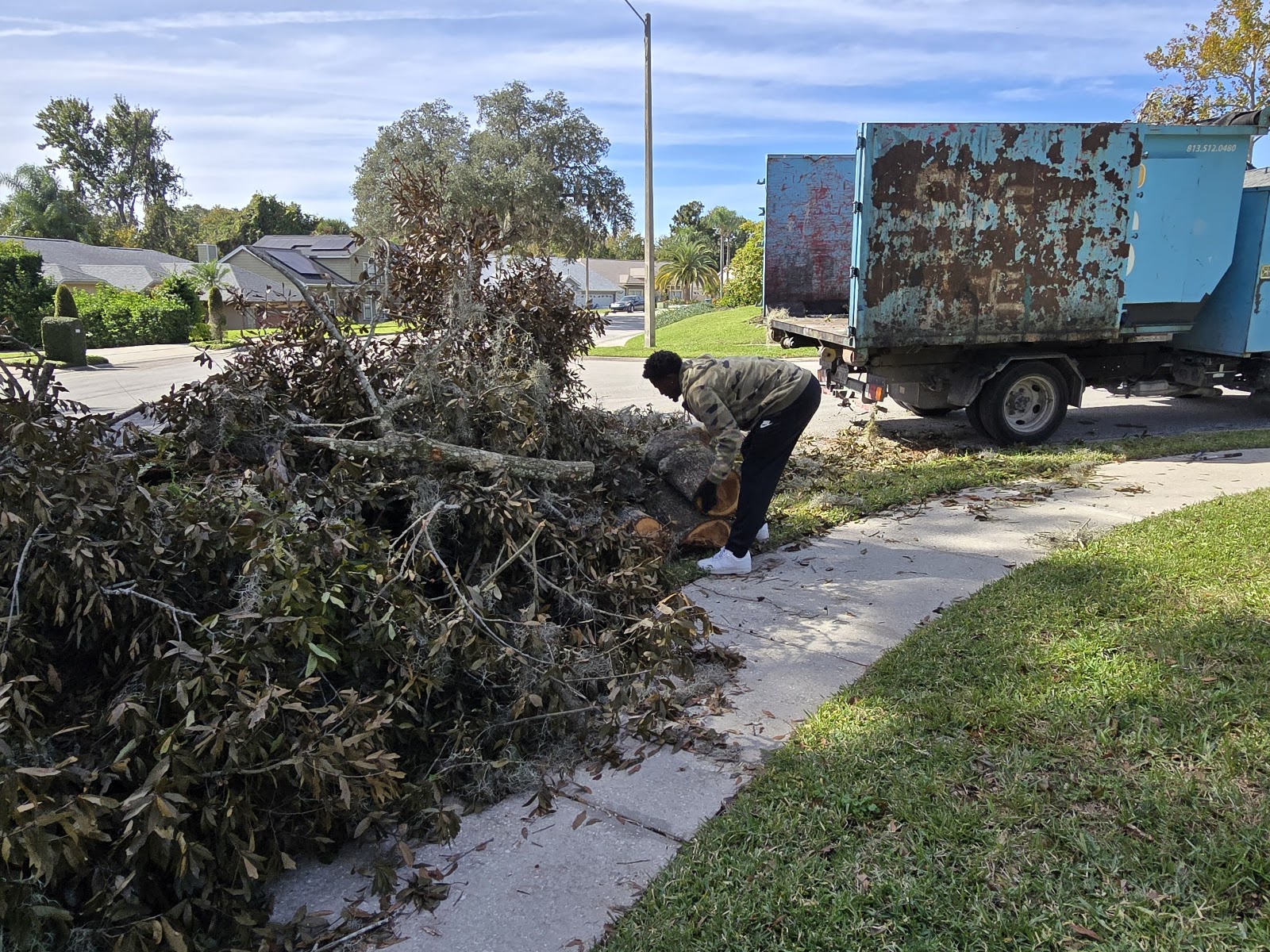 Loadout Junk Removal junk removal job in Orlando #3