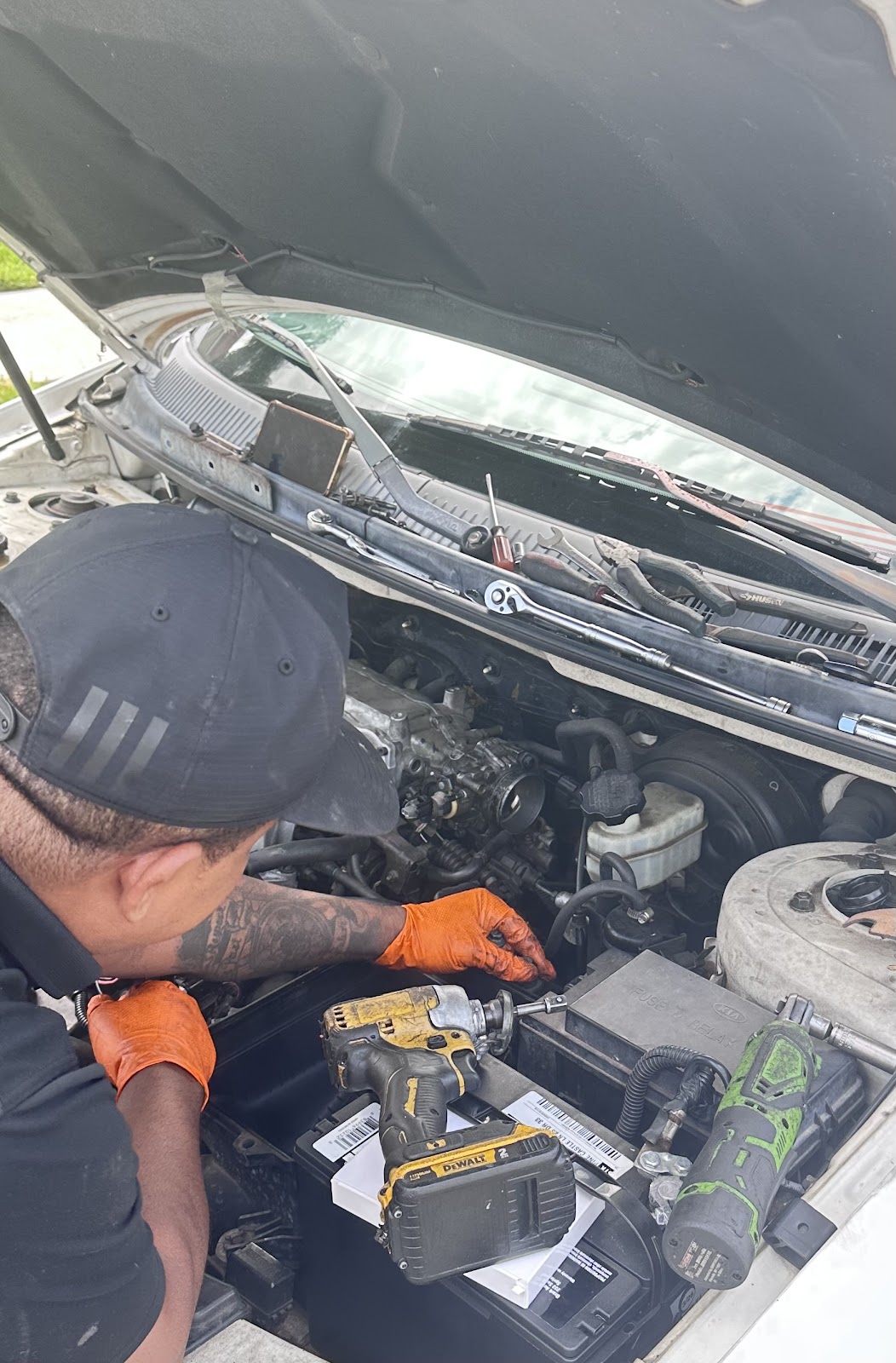 M & J Mechanic Mobile mobile auto repair work in Orlando