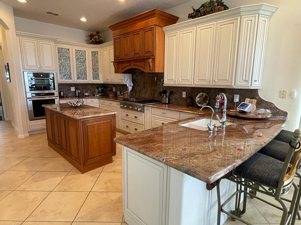 A bright, freshly cleaned home by Nona Cleaning in Orlando, Florida