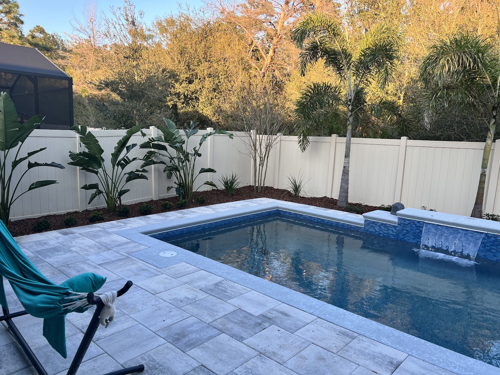 A landscaped yard maintained by Terra Consulting & Design and Stump Grinding in Orlando, Florida